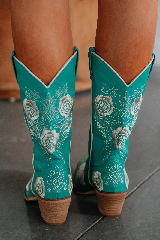 Center Of Attention Cowgirl Boots