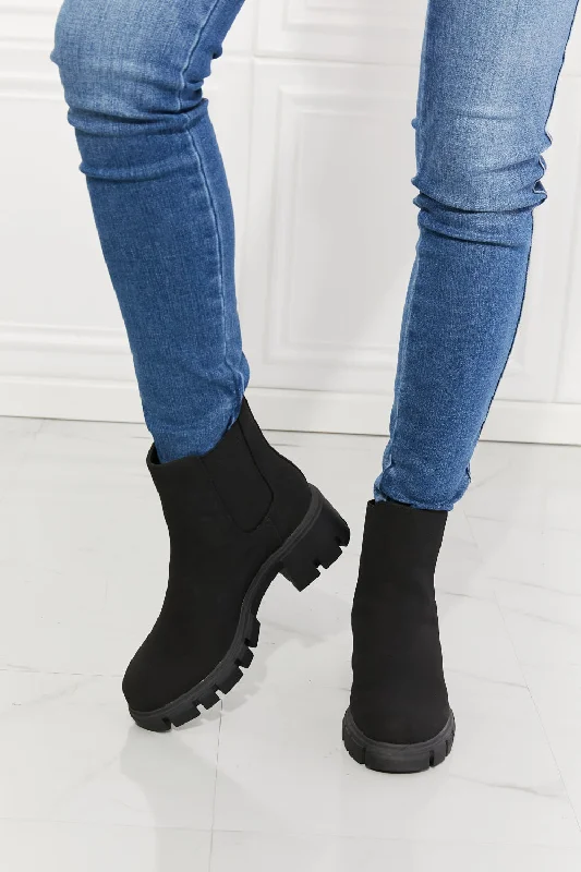 MMShoes Work For It Matte Lug Sole Chelsea Boots