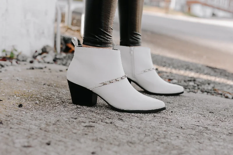 ""My Own Steps"" Leather Chain Booties - White