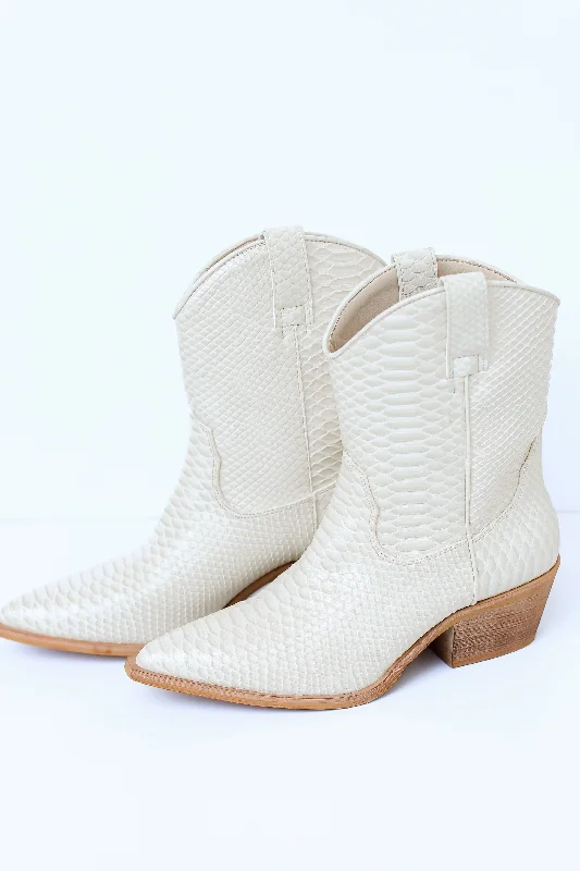 FINAL SALE - Out In The Country Western Booties