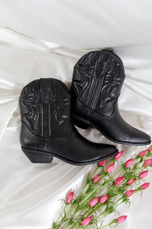 ""Watermelon Crawl"" Ankle Cowgirl Boots - Black