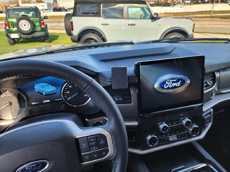 Center Dash Mount for Ford Expedition, F-150 Lightning