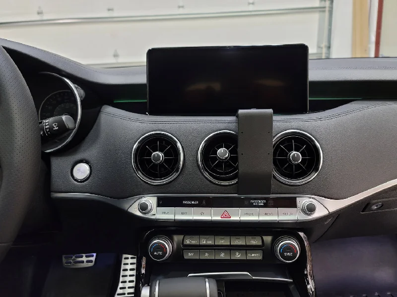 Center Dash Mount for Kia Stinger