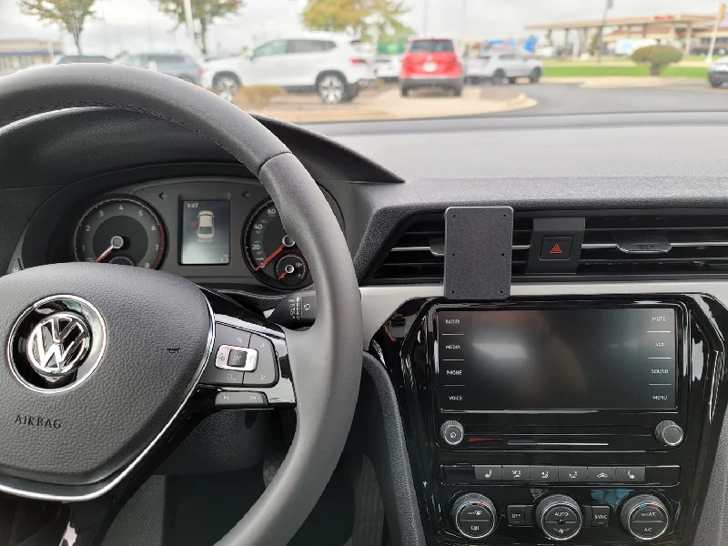 Center Dash Mount for VW Passat